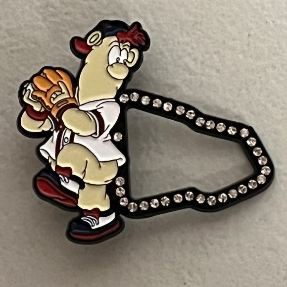 New Era Atlanta Braves Blooper Pin Brooch Baseball Pins Streetwear Hats Hat - Picture 1 of 7